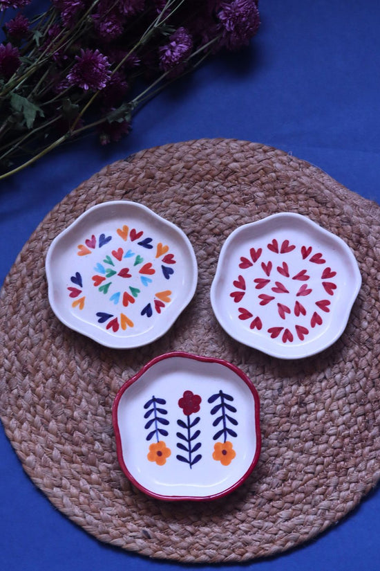 Handmade All Heart, Loveislove & Floral bloom Handmade Dessert Plate - Set of 3