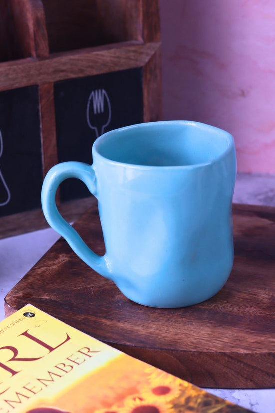 Turquoise Wavy Mug with premium quality material