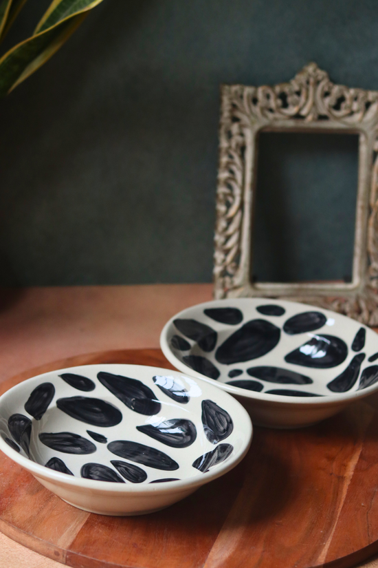 Handmade pebble pasta plate