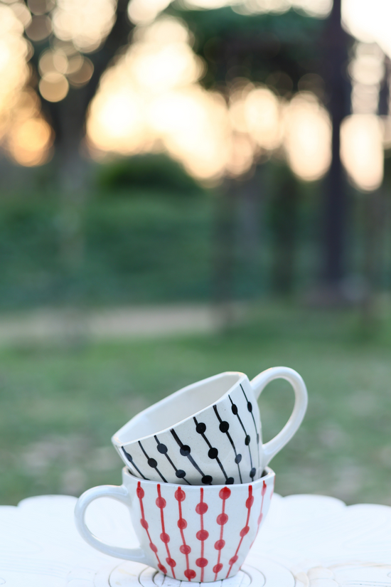 handmade black & red dotted line mug 