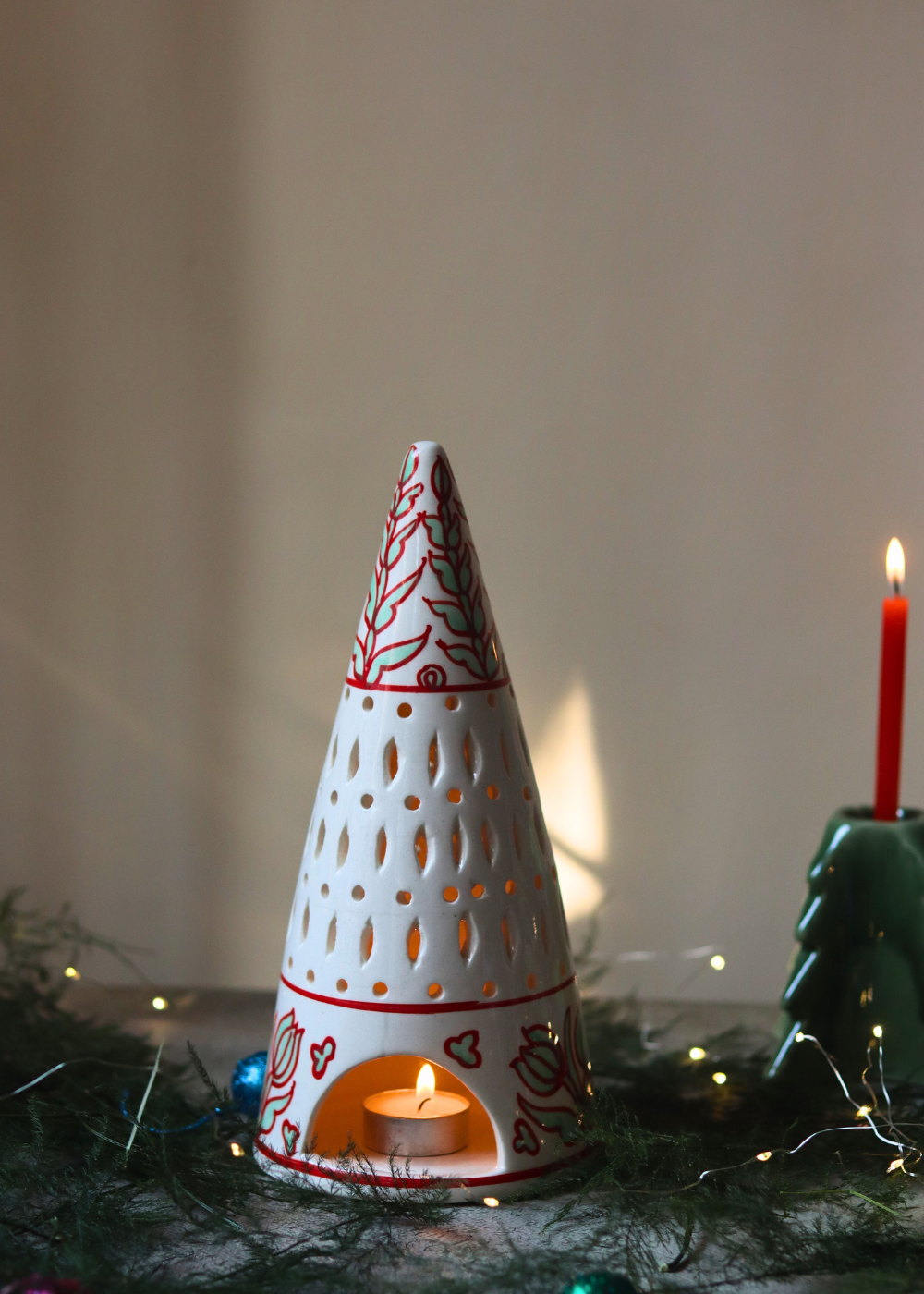 White Christmas Tree Tea Light Diffuser
