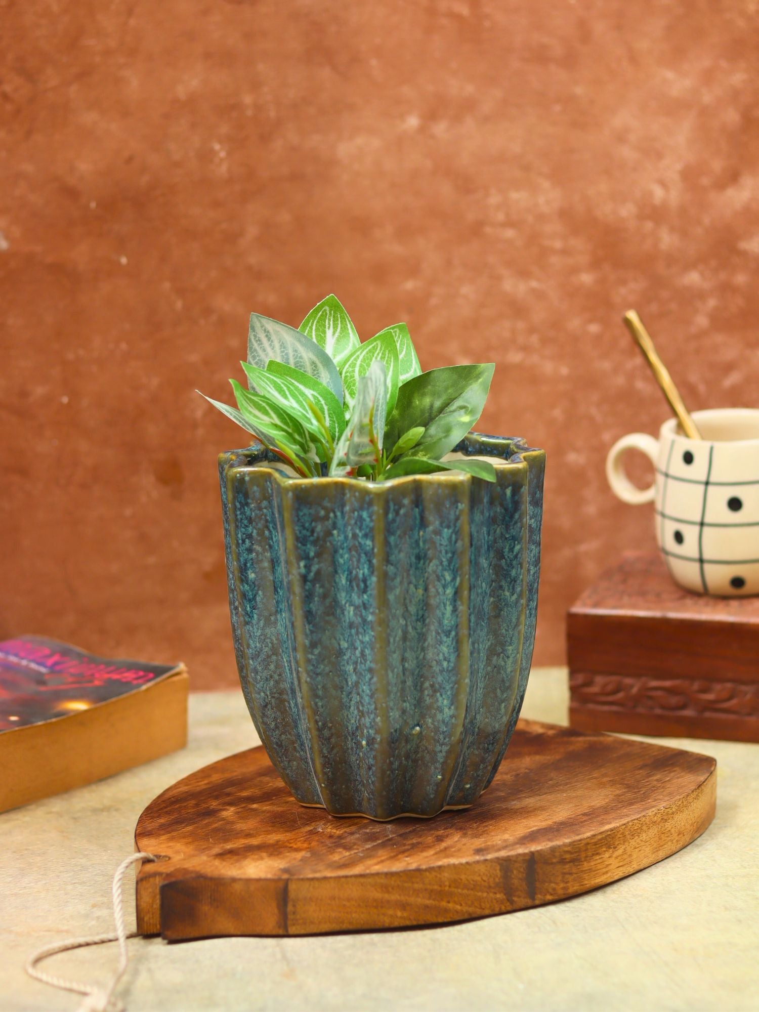 Lotus Planter - Metallic Blue with premium quality material