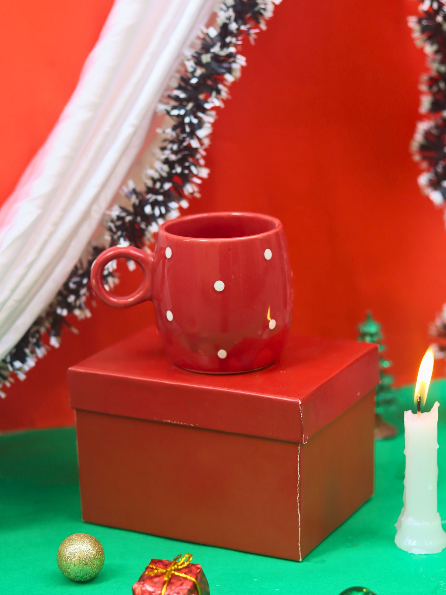 Christmas Cuddle Mug - Red Polka in a Gift Box made by ceramic