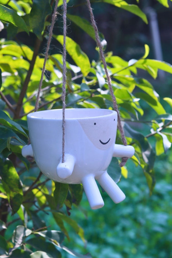Pinteresty swing planter made by ceramic