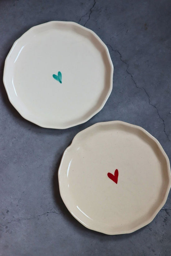 Snack Plates with Unique Heart Print