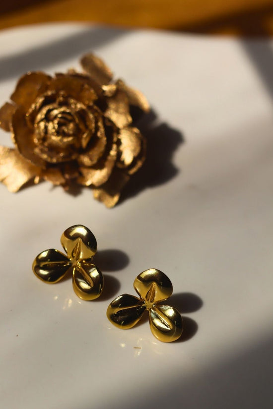Waterproof Minimal Flower Earring