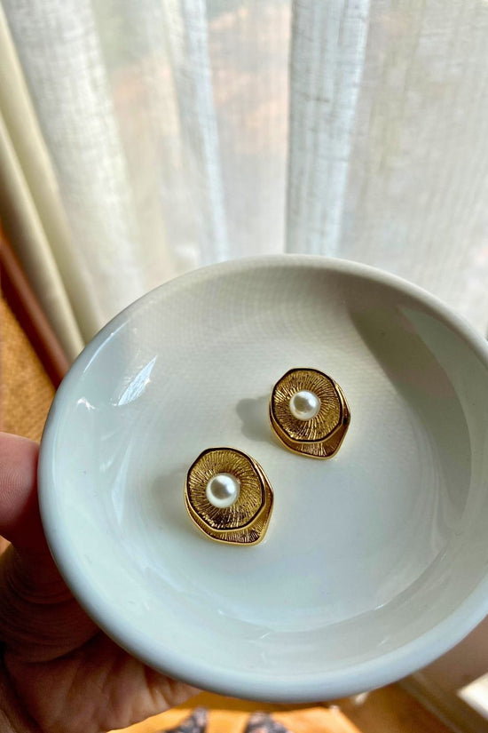 waterproof Pearly Elegance Earrings