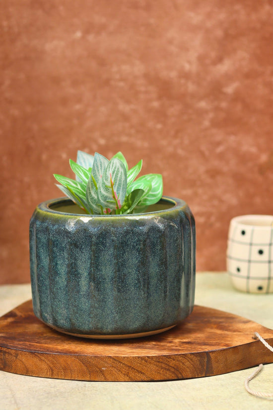 Handmade Ribbed Green Planter - Large