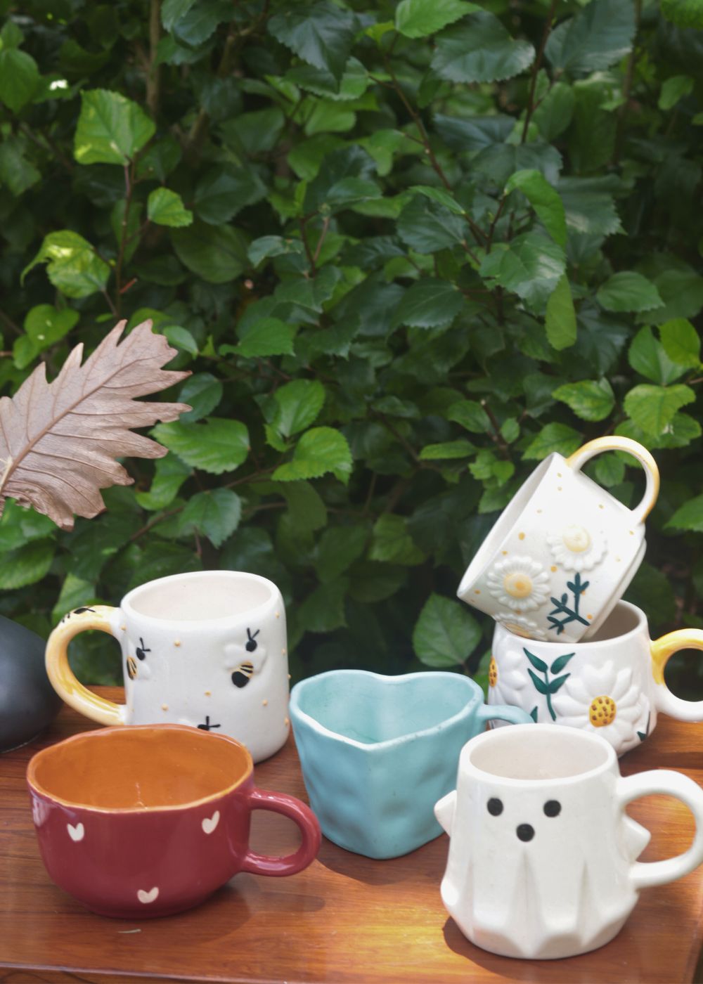 Set of 6 Floral & Heart Mugs (for the price of 5) made by ceramic
