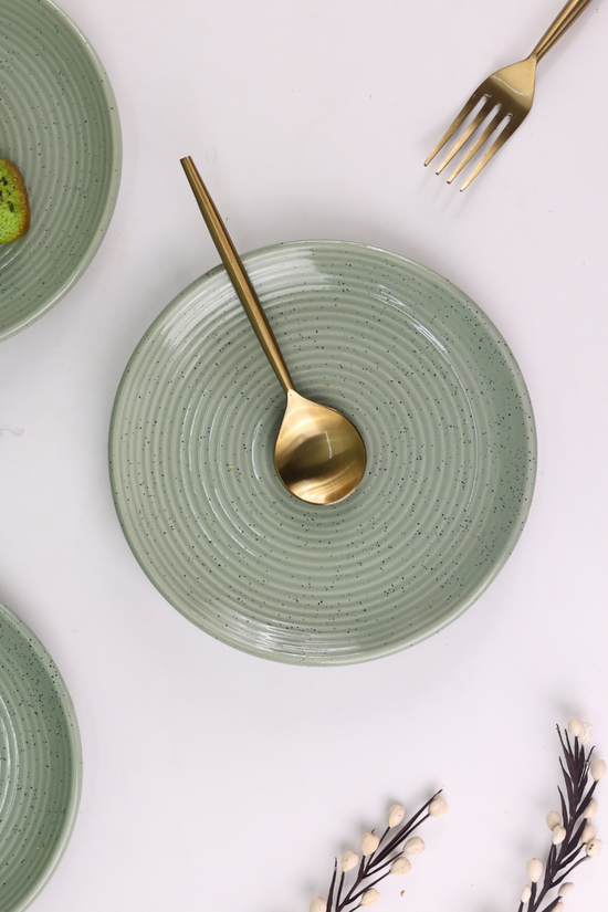Dinner plate sage green 