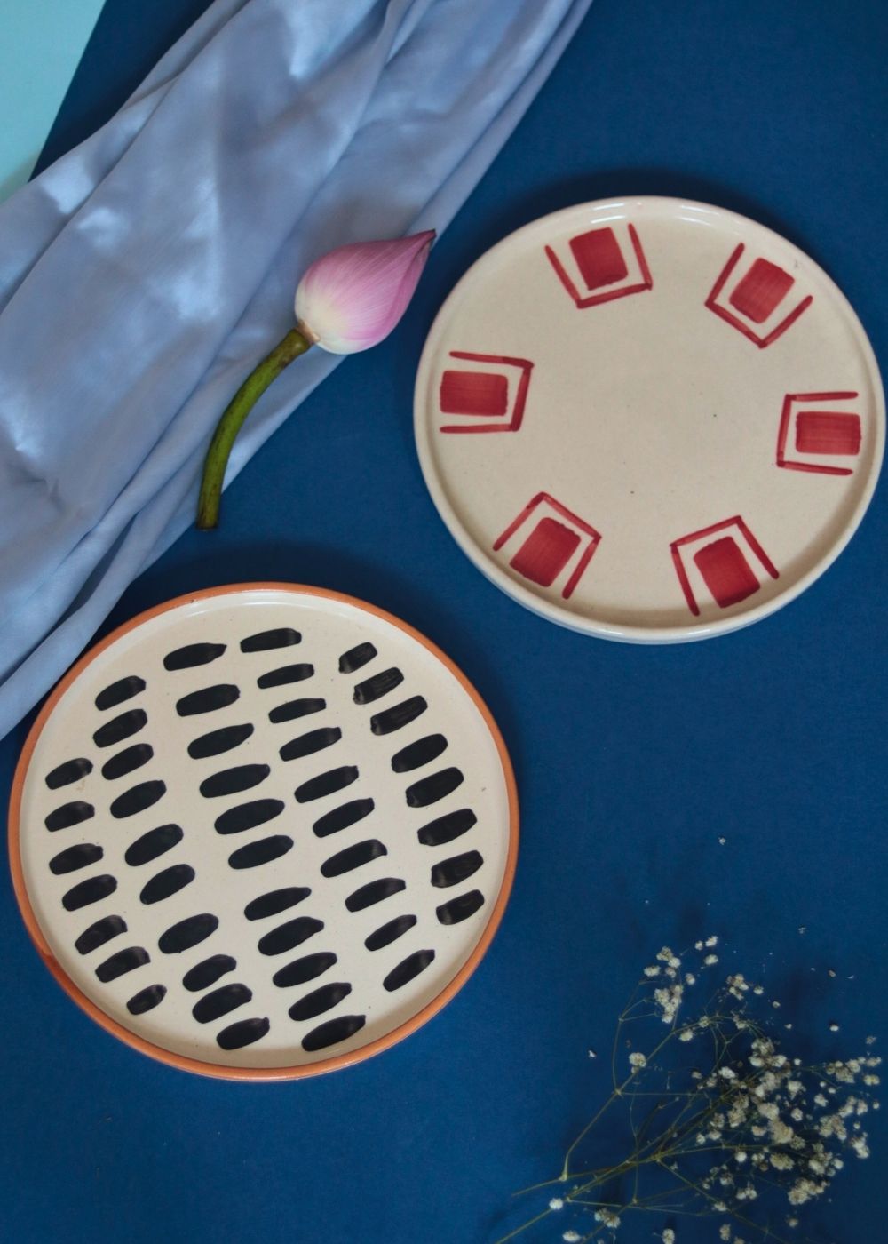 Set of 2 - Red Brick & Striped Platter made by ceramic