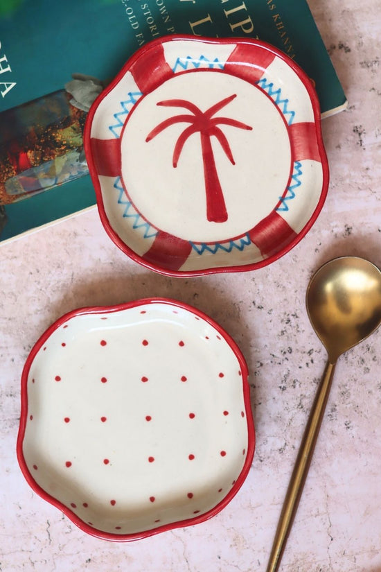 Serving Dessert Plates 