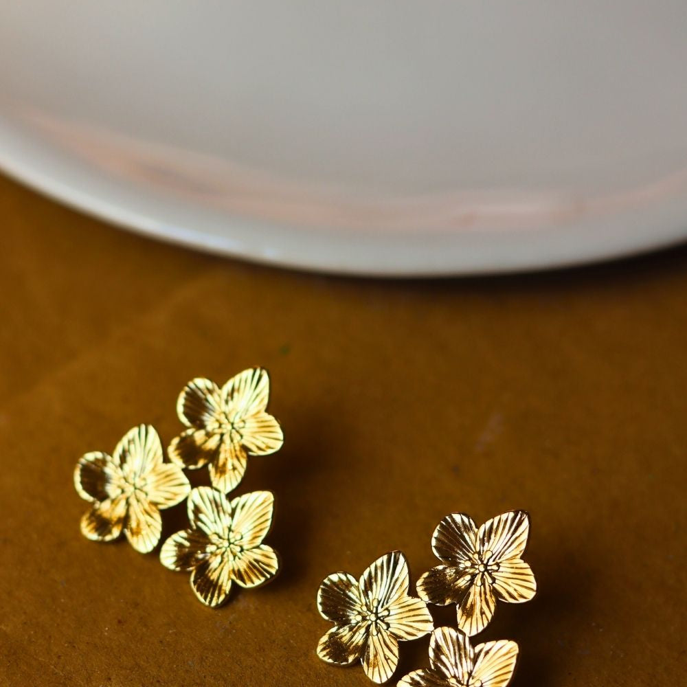 Hypoallergic Floral Cluster Earrings