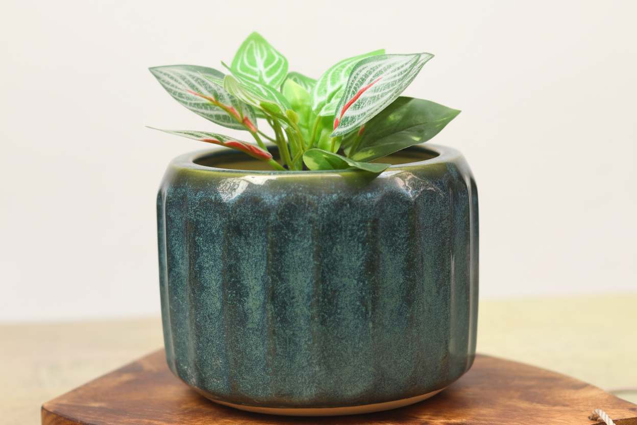 Ribbed Green Planter - Large