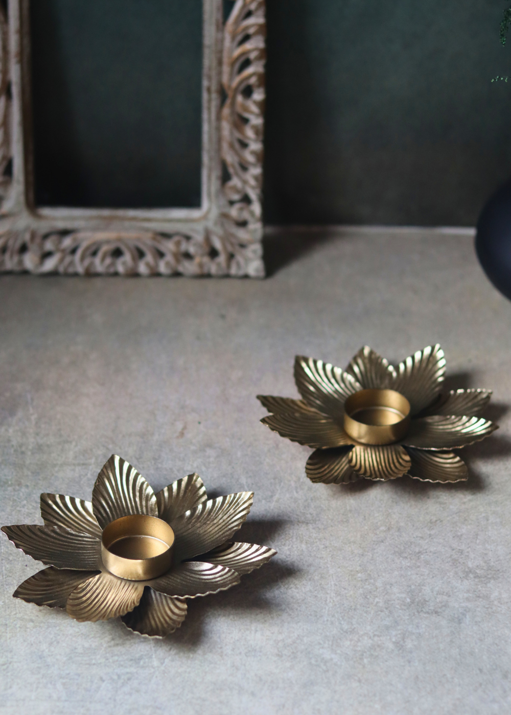 Golden flower tea light holders