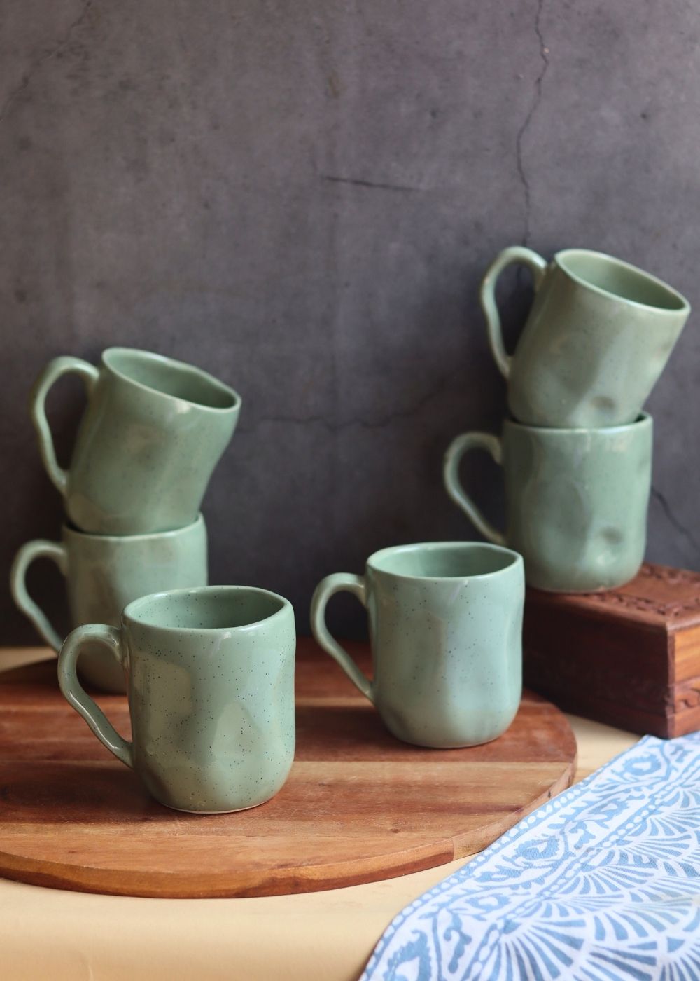 Green Wavy Mug  - Set of 6 made by ceramic