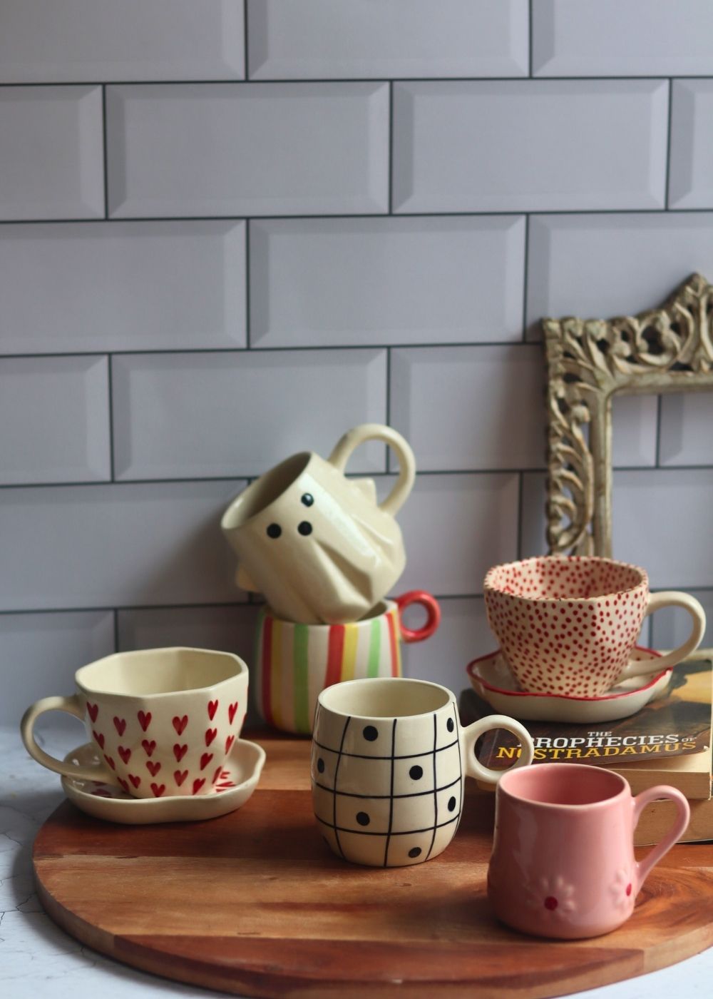 Handmade get 4 mugs, get 2 mugs & Saucer FREE