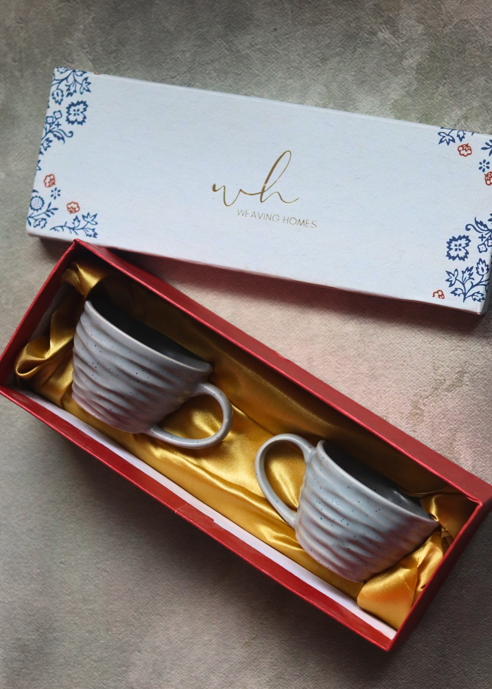Grey twirl coffee mugs in gift box 
