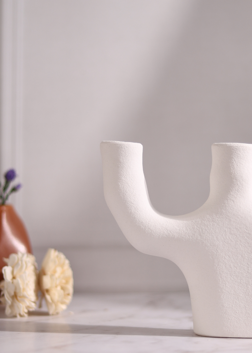 White candle stand ceramic 