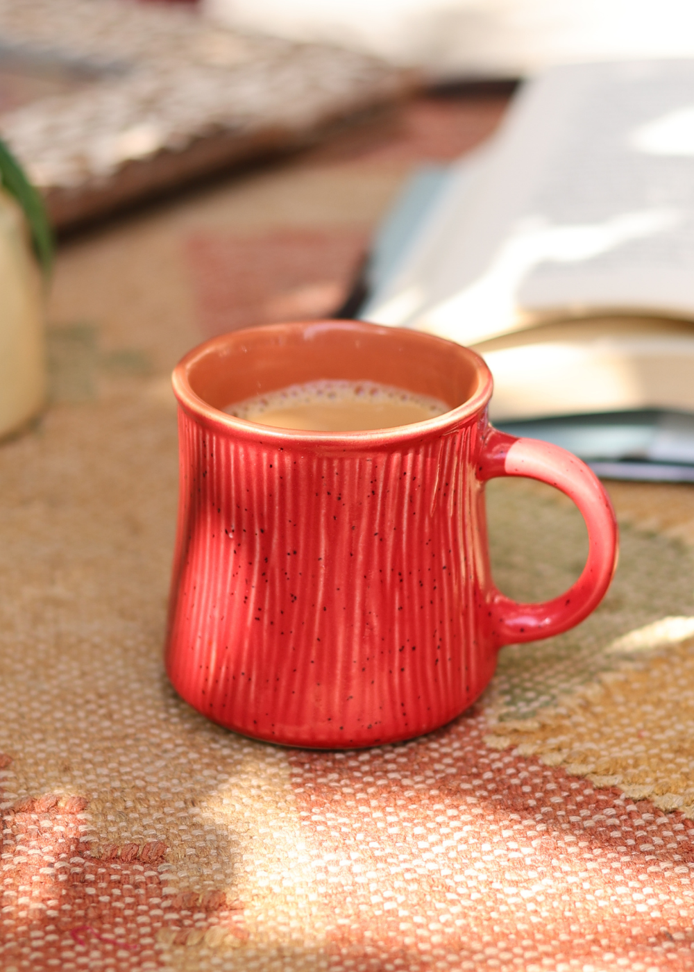 Red etching ceramic chai cup
