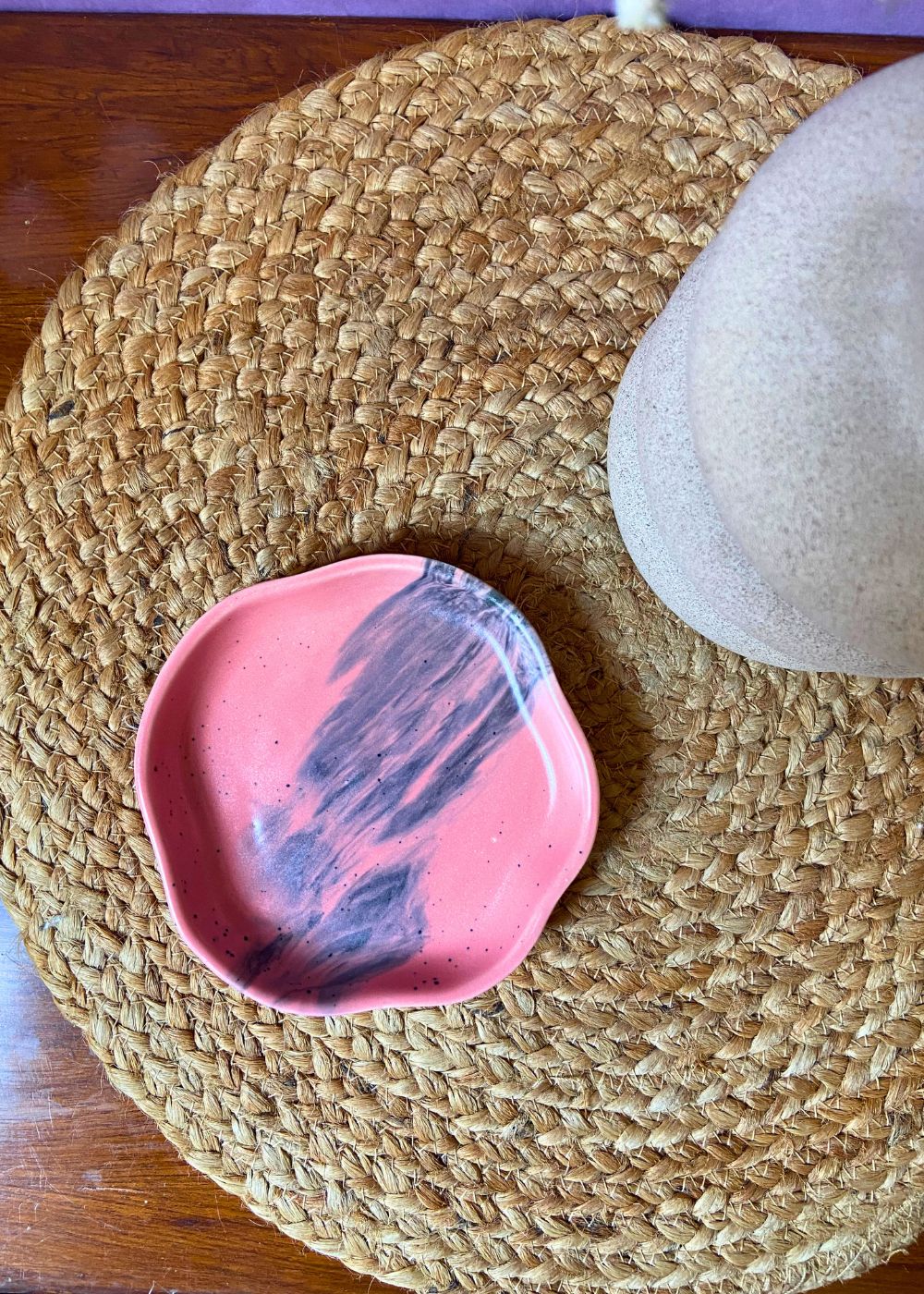 red & black handmade dessert plate made by ceramic 
