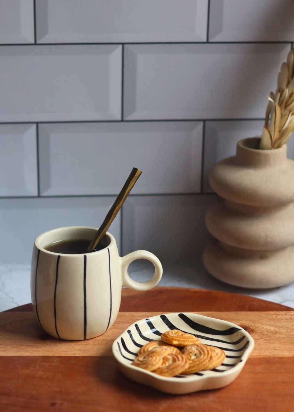 black lined mug & zebra dessert plate made by ceramic