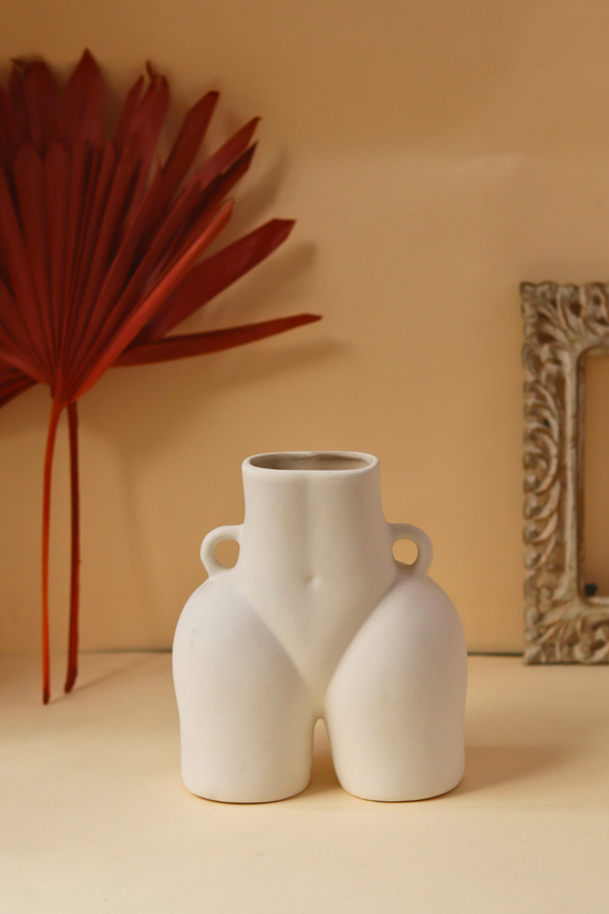 handmade white body vase with pure white color