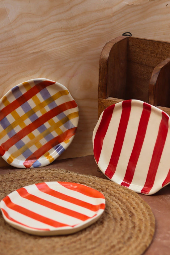 Set of 3 - Striped Dessert Plates Combo with premium quality material