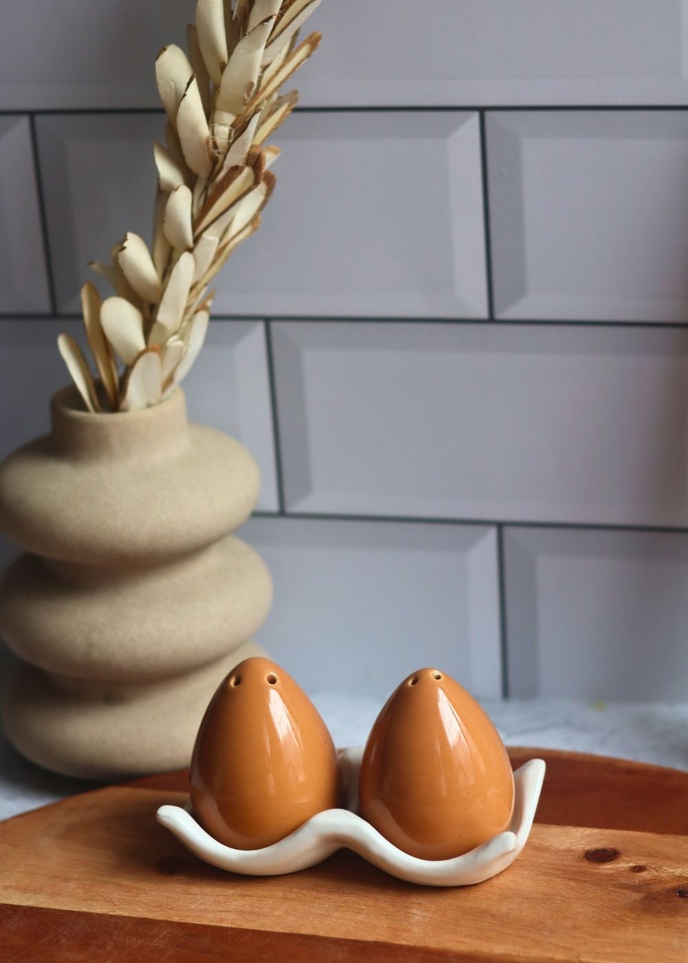 handmade egg salt & pepper shaker