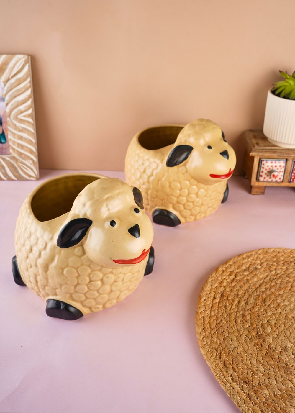 sheep planter made by ceramic 