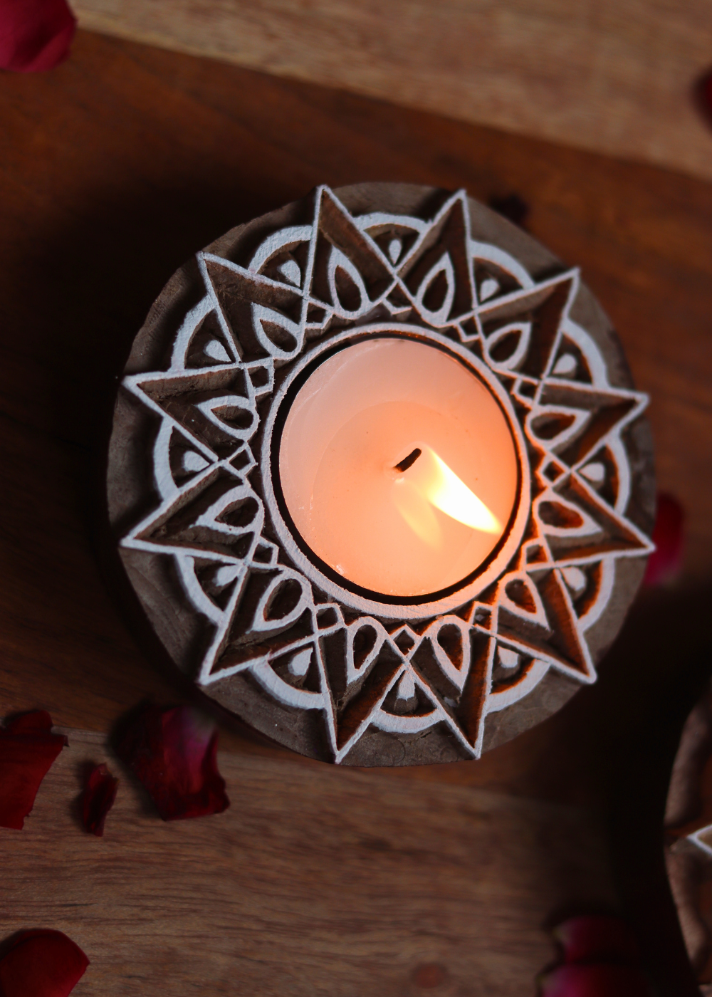  Decorative wooden tea light holder