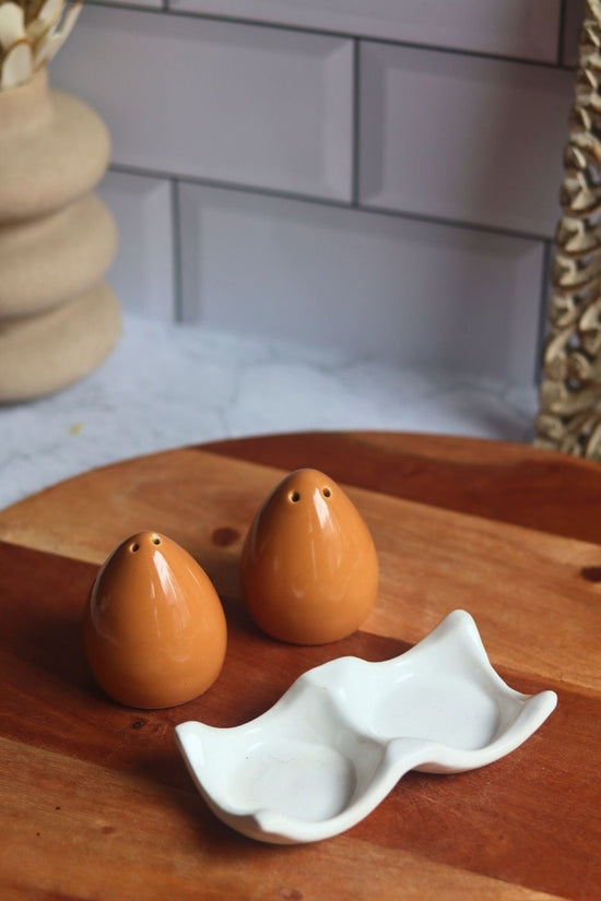 egg salt & pepper shaker with premium quality material