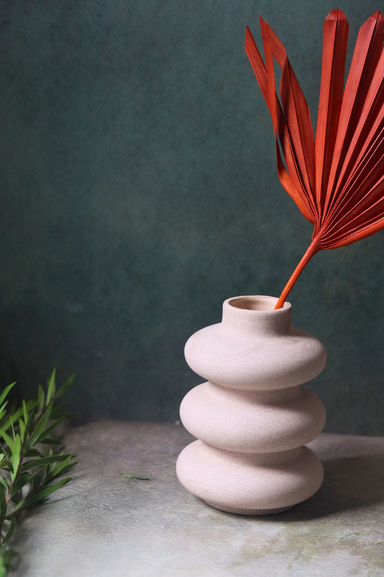 Stunning ceramic flower vase   