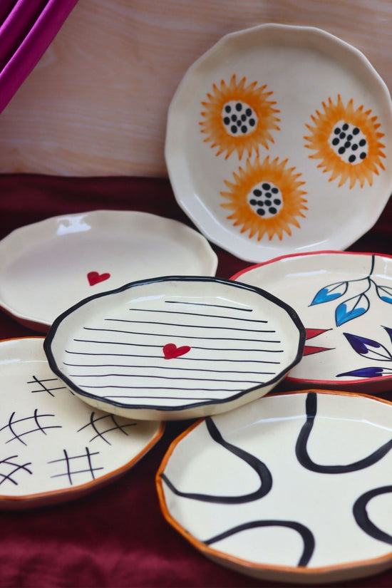 Set of 6 Floral Feast Snack Plate (for the price of 5) with premium quality material