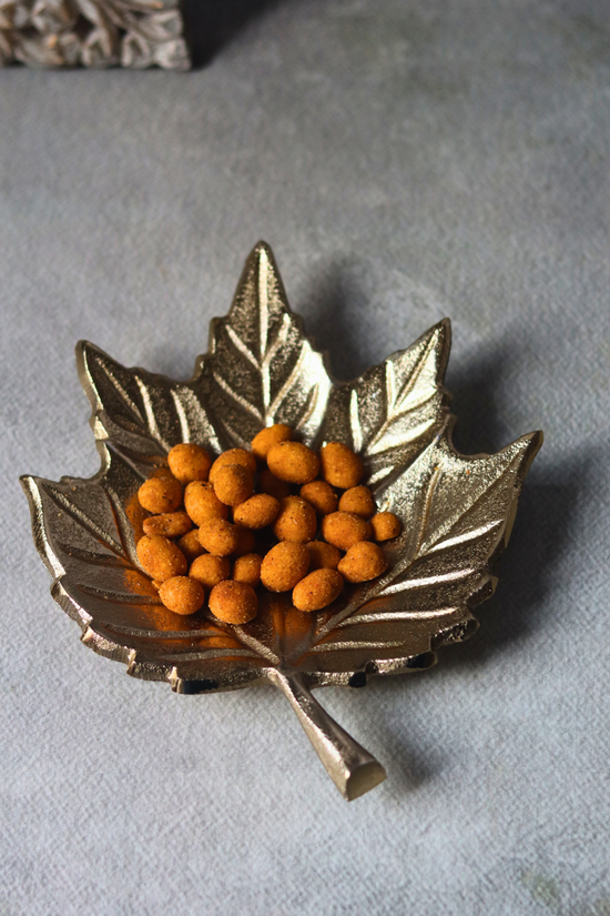 Handmade leaf bowl with nuts 