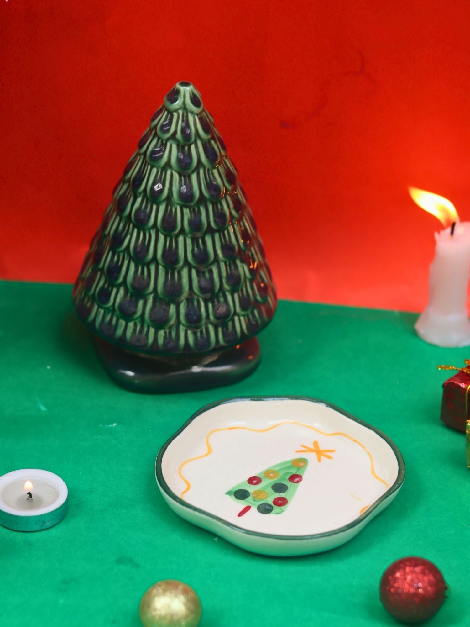 Set of 2 - The Xmas tree & Dessert plate combo made by ceramic