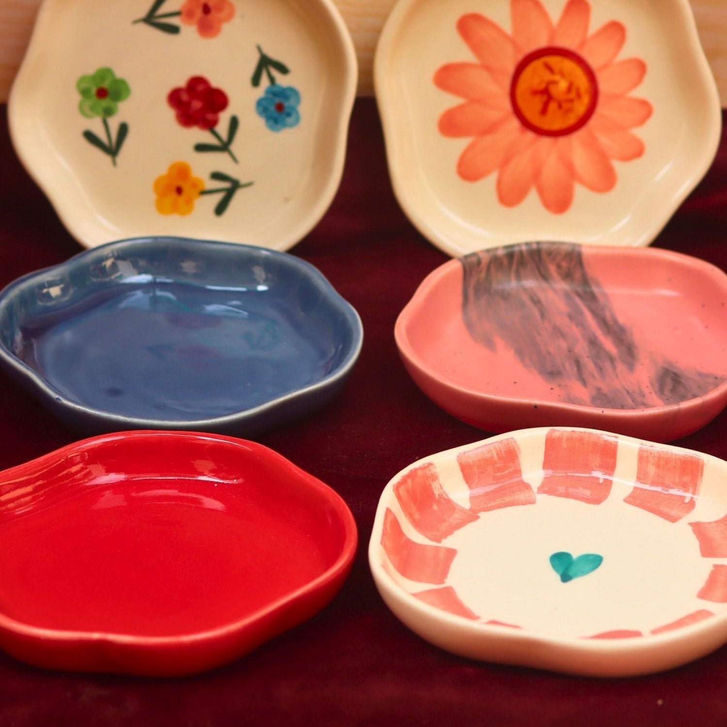 handmade Set of 6 Neutral & Handpainted Dessert plate (for the price of 5)