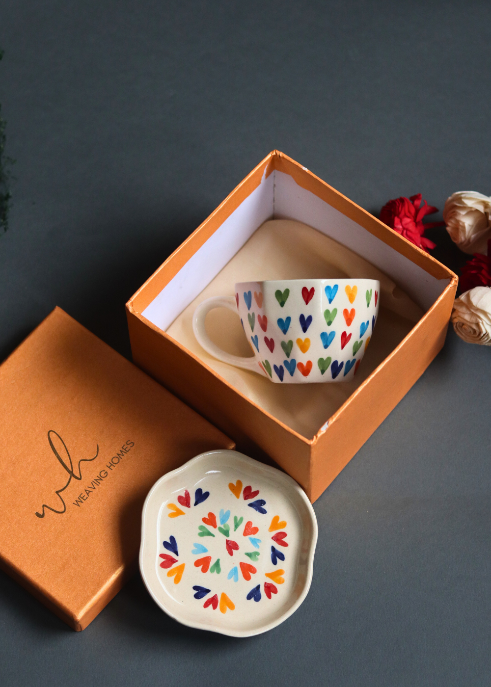 Ceramic coffee mug & dessert plate in a gift box