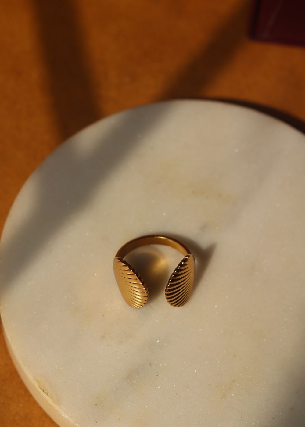 waterproof Golden Shell Adjustable Ring