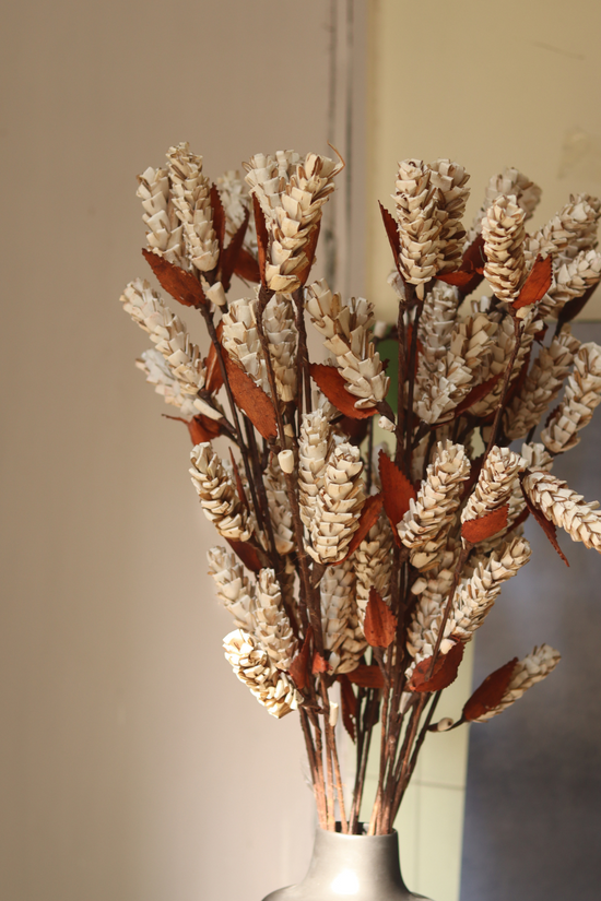 Dried flower bouquet 