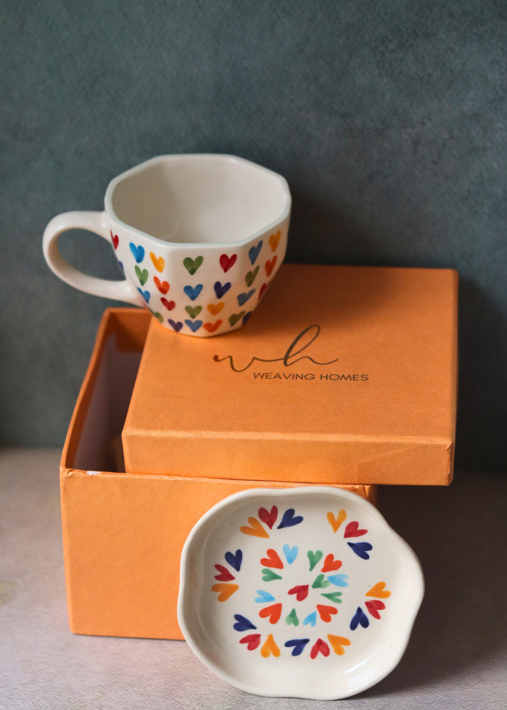 Stunning coffee mug & dessert plate & gift box