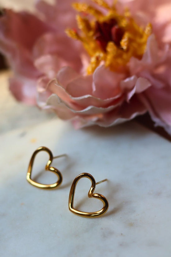 Anti tarnish Serene Heart Earrings
