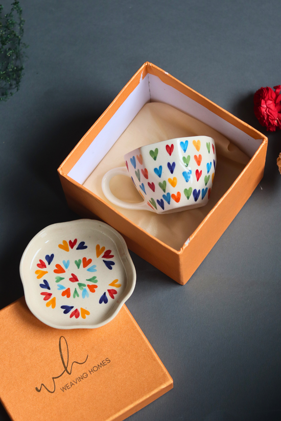 loveislove mug & loveislove dessert plate in a gift box