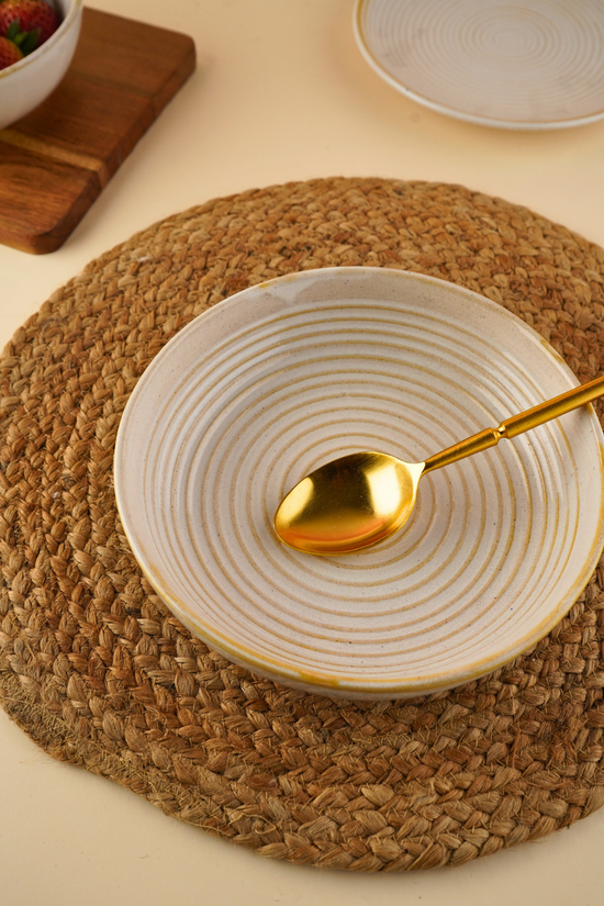pearl white swirl bowl with white color
