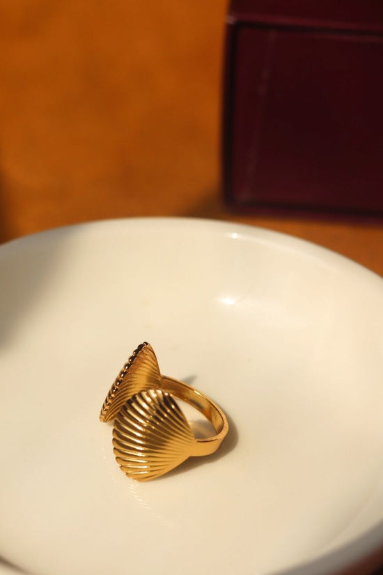Golden Shell Adjustable Ring with premium quality material