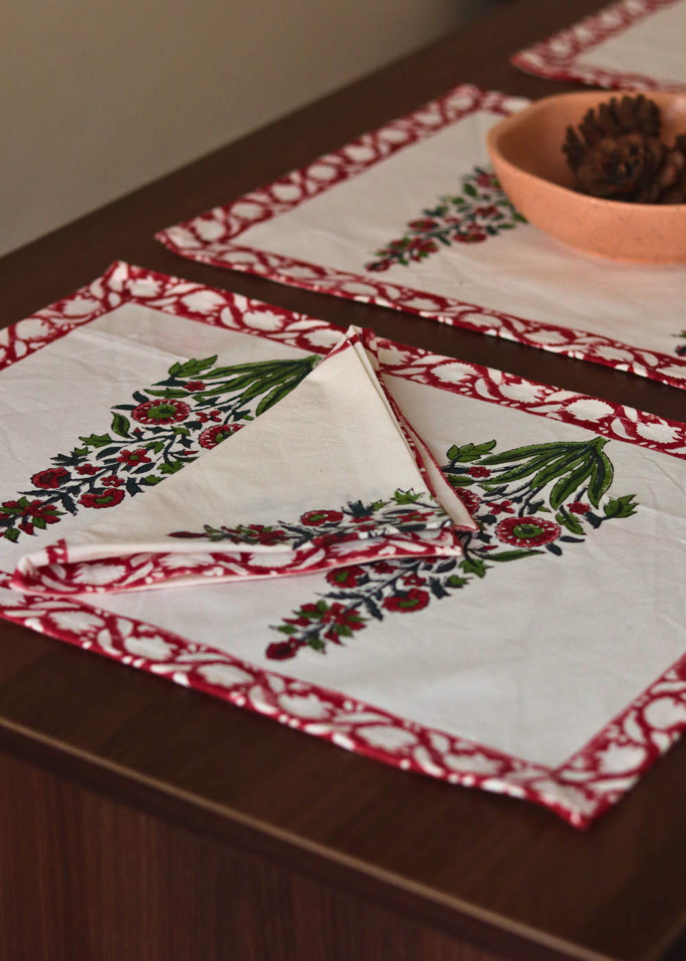 Fern & floral table mat & napkin 