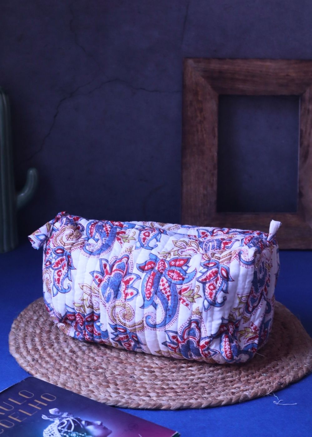 White Paisley Toiletry Bag - Large made by cottton