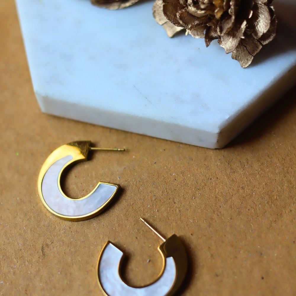 Hypoallergic Curvy Resin Earrings