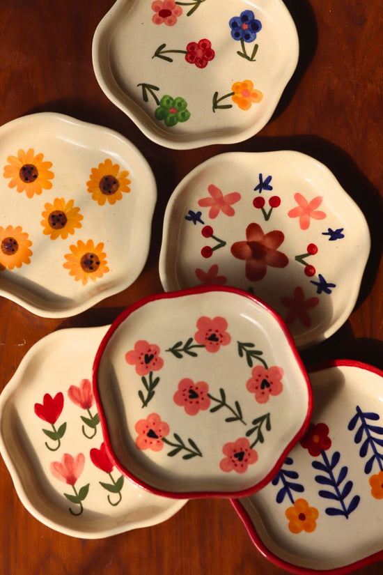 Set of 6 Flora Fiesta Handmade Dessert Plates (for the price of 5) with premium quality material