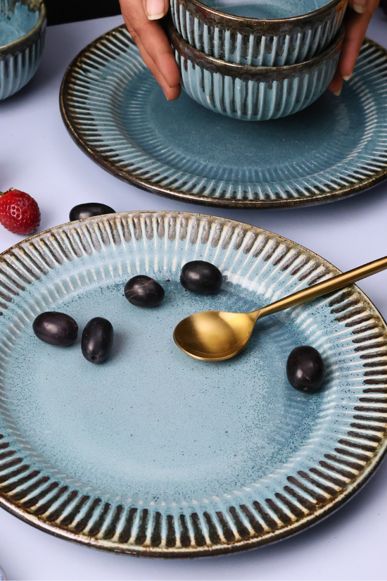 Teal Quarter Plates for Serving